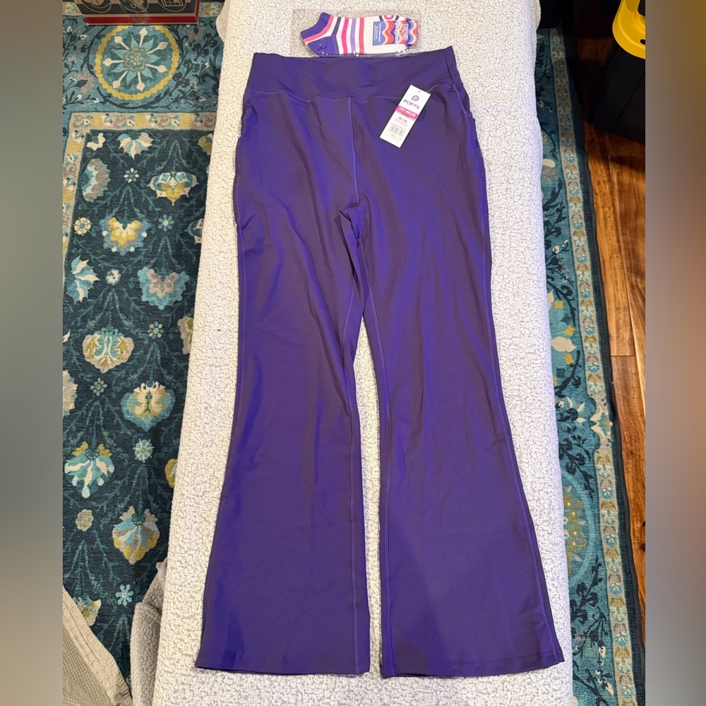 POP Fit Purple‎ Flare Leggings – Size 3XL – NWT – High Waist Yoga Pants + Socks